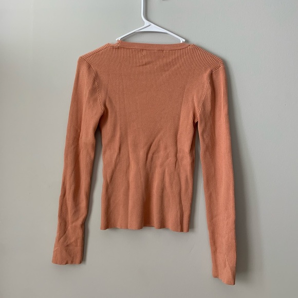 Sweater - Picture 4 of 4